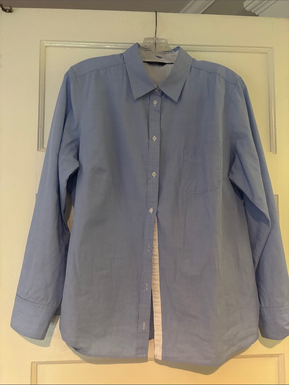 Old Money Inspired Classic Light Blue Button-Down Shirt